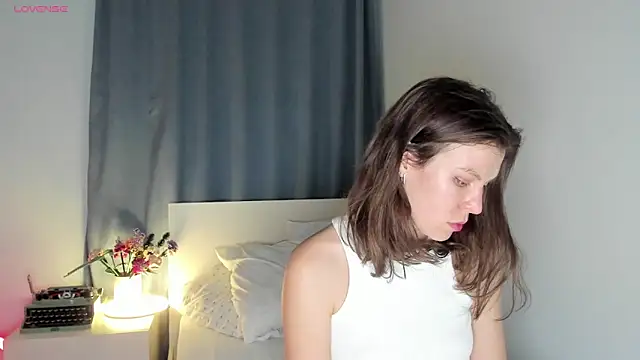 Snapshot of fifth_element chatting on 01.10.25 fifth element online show from 01.10.25