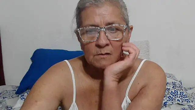 candy mature  online show from 06.11.26