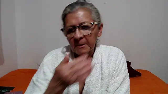 candy mature  online show from 07.17.26