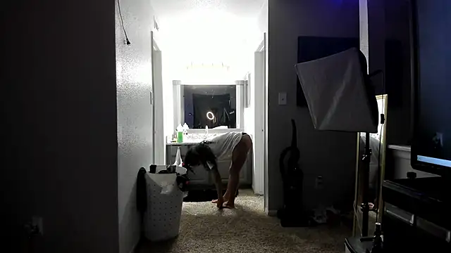 Snapshot of yiauana chatting on 02.12.25 yiauana online show from 02.12.25