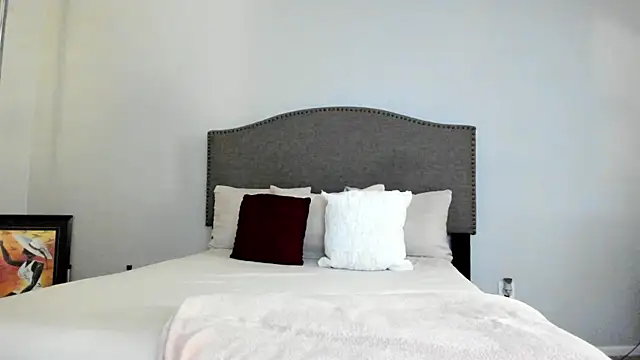 Snapshot of yiauana chatting on 09.14.25 yiauana online show from 09.14.25