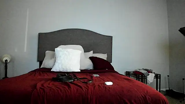 Snapshot of yiauana chatting on 09.25.25 yiauana online show from 09.25.25