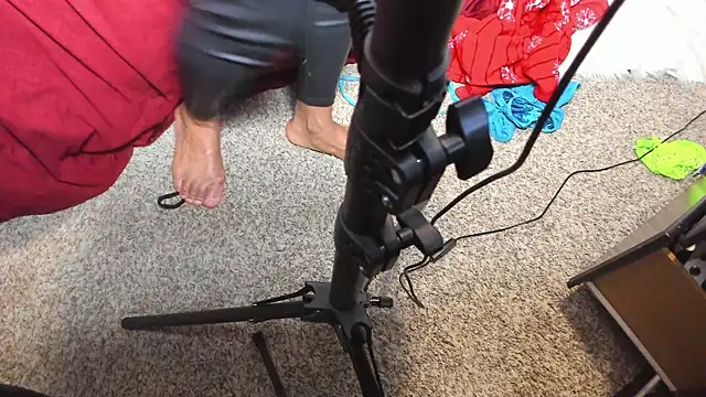 Snapshot of yiauana chatting on 11.14.25 yiauana online show from 11.14.25