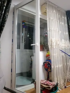 AvaLloyd online show from 03.15.25