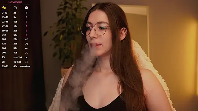 Snapshot of Ester_Hill chatting on 11.25.25 Ester Hill online show from 11.25.25