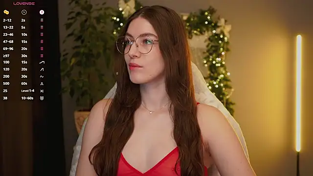 Snapshot of Ester_Hill chatting on 12.16.25 Ester Hill online show from 12.16.25