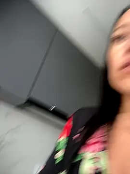 Snapshot of CuteNata chatting on 09.26.25 CuteNata online show from 09.26.25