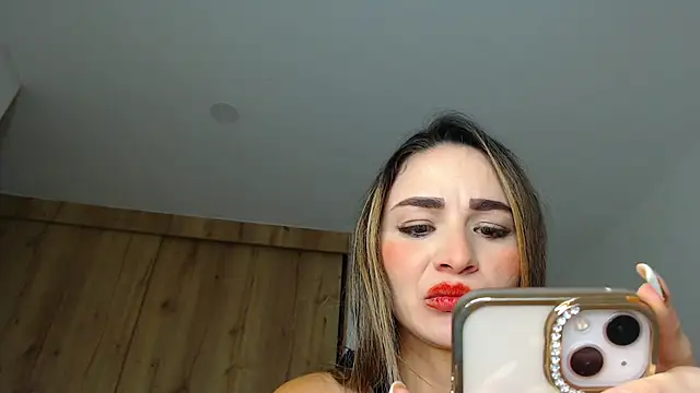 Snapshot of dollface17 chatting on 02.03.25 dollface17 online show from 02.03.25