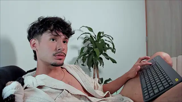 dimitri targaryen online show from 02.21.25