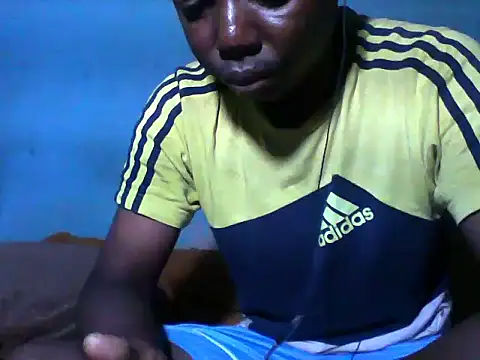 Snapshot of little__joy chatting on 12.16.25 little joy online show from 12.16.25