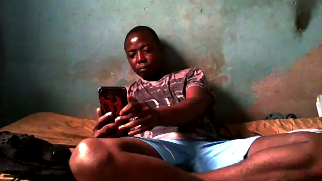 Snapshot of little__joy chatting on 02.02.26 little joy online show from 02.02.26