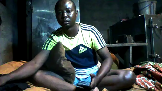 Snapshot of little__joy chatting on 02.11.26 little joy online show from 02.11.26