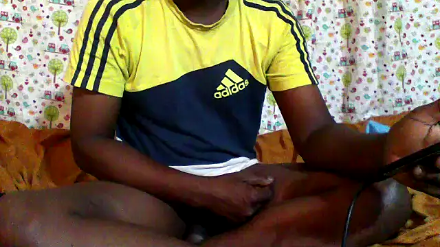 Snapshot of little__joy chatting on 02.19.26 little joy online show from 02.19.26