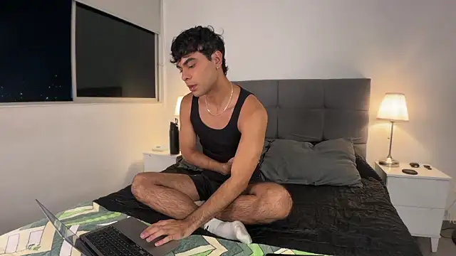 Snapshot of oliversstream chatting on 02.03.25 oliversstream online show from 02.03.25