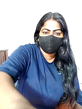 Snapshot of DISNI1997 chatting on 12.15.24 DISNI1997 online show from 12.15.24