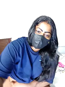 Snapshot of DISNI1997 chatting on 12.20.24 DISNI1997 online show from 12.20.24