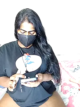 Snapshot of DISNI1997 chatting on 02.14.25 DISNI1997 online show from 02.14.25