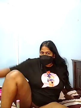 Snapshot of DISNI1997 chatting on 11.21.25 DISNI1997 online show from 11.21.25