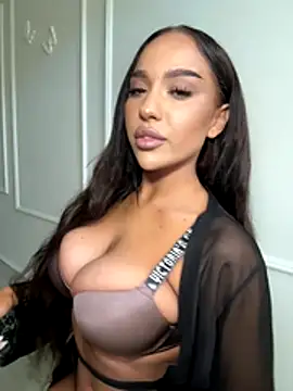 CardiSweetBaby online show from 10.25.25