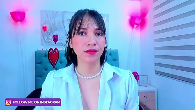 lina bedoya  online show from 02.12.25