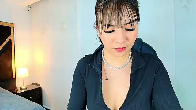 lina bedoya  online show from 05.27.26