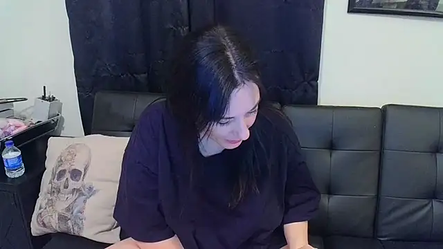 CrystalLakeXO online show from 02.26.26