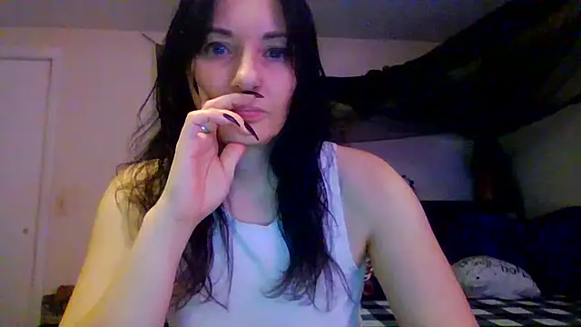 CrystalLakeXO online show from 06.16.26