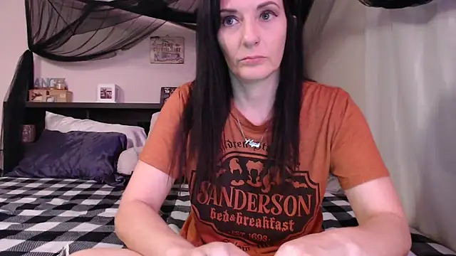 CrystalLakeXO online show from 07.12.26