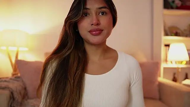 SaraParisi online show from 02.17.26