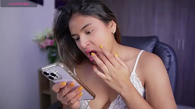 SaraParisi online show from 03.16.26