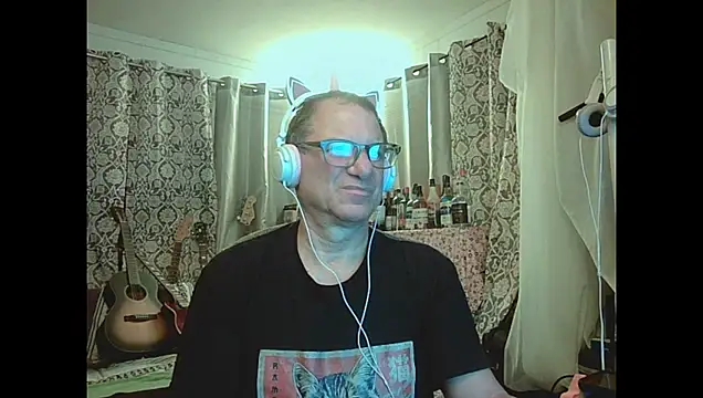 Snapshot of coryassman chatting on 06.25.26 coryassman online show from 06.25.26