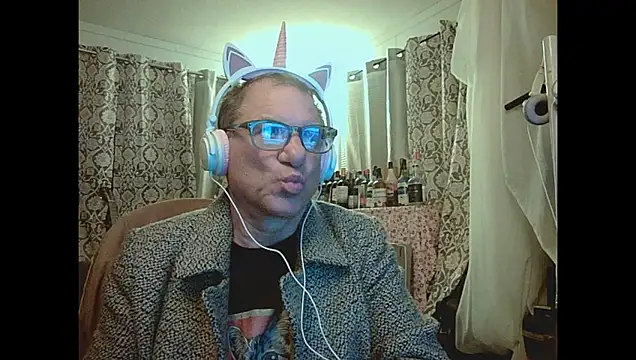 Snapshot of coryassman chatting on 06.26.26 coryassman online show from 06.26.26