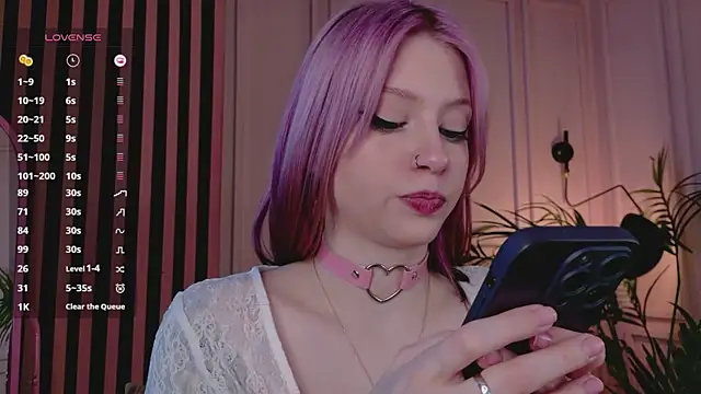 arielabradberry online show from 05.08.26