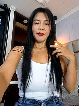 Snapshot of Angel_Perv chatting on 02.04.25 Angel Perv online show from 02.04.25