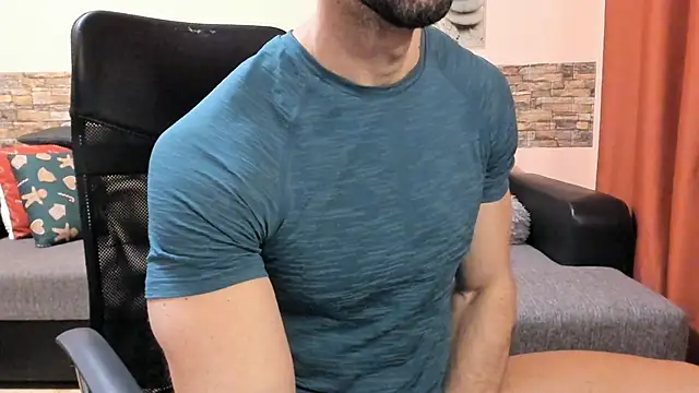 HotHunkTrainer online show from 04.27.26