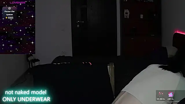 Snapshot of Miya_Dream_UKR chatting on 01.19.25 Miya Dream UKR online show from 01.19.25