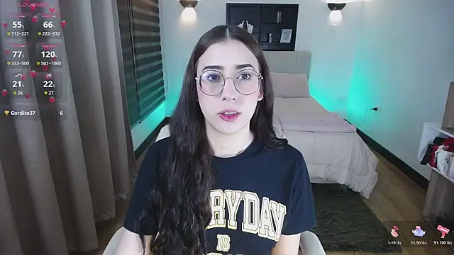 Snapshot of Imkitty-Horny chatting on 10.18.25 Imkitty-Horny online show from 10.18.25