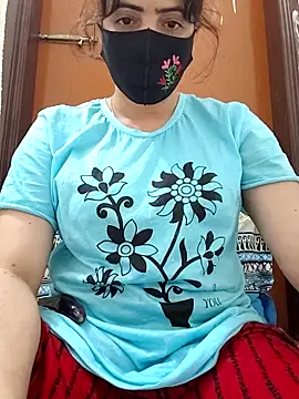 Snapshot of Anjel_Sadia chatting on 10.08.25 Anjel Sadia online show from 10.08.25