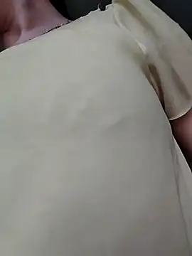 Snapshot of Anjel_Sadia chatting on 10.10.25 Anjel Sadia online show from 10.10.25