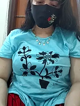 Snapshot of Anjel_Sadia chatting on 10.13.25 Anjel Sadia online show from 10.13.25