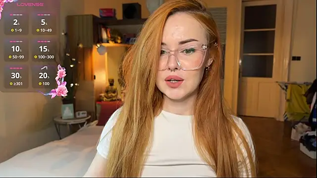 Snapshot of Sargonium999 chatting on 11.07.25 Sargonium999 online show from 11.07.25