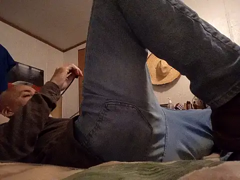 Xoc8  online show from 03.03.25