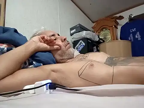 Xoc8  online show from 10.22.25