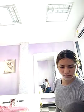 AnthonelaDuque online show from 03.17.25