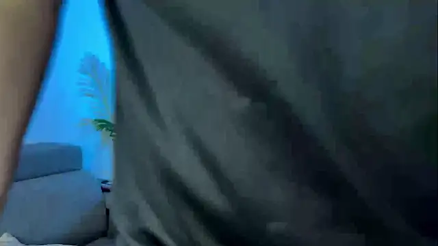 Snapshot of odin_blake chatting on 12.21.25 odin blake online show from 12.21.25