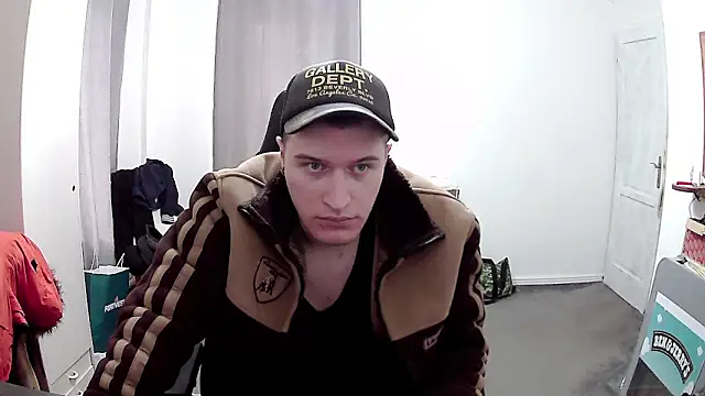Snapshot of PKrisztian chatting on 03.26.26 PKrisztian online show from 03.26.26