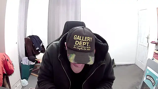 Snapshot of PKrisztian chatting on 03.30.26 PKrisztian online show from 03.30.26