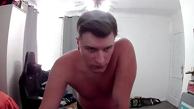 Snapshot of PKrisztian chatting on 05.26.26 PKrisztian online show from 05.26.26