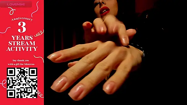 Snapshot of Daryakeyy chatting on 02.15.26 Daryakeyy online show from 02.15.26