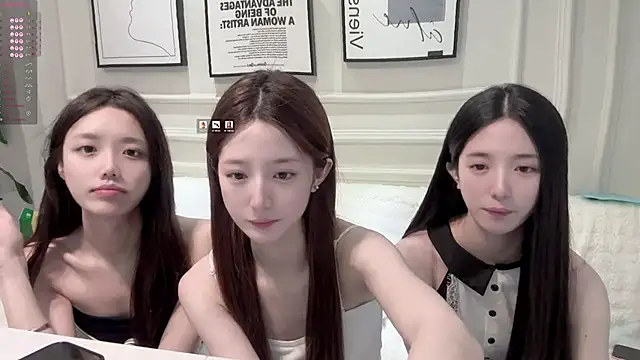 Snapshot of UU-1314 chatting on 04.15.26 UU-1314 online show from 04.15.26